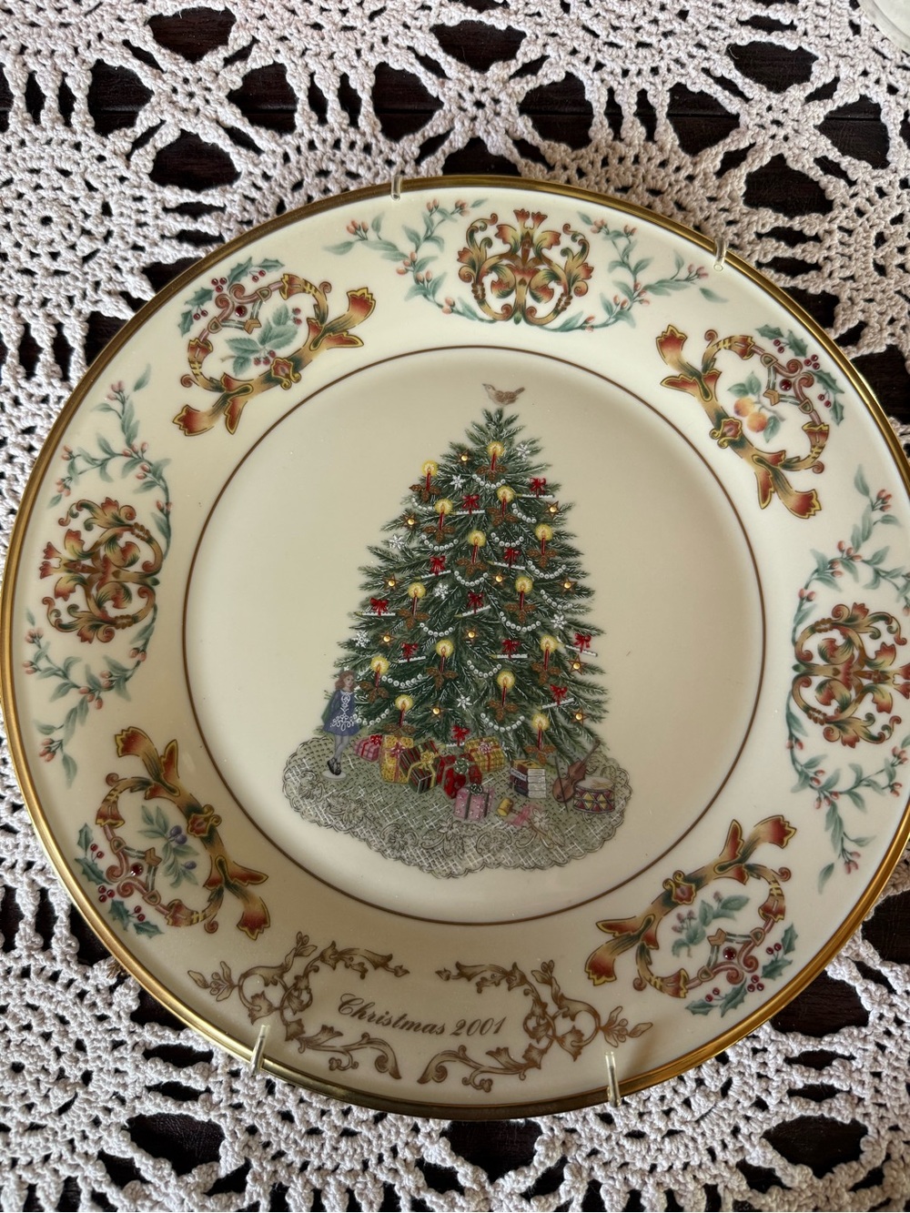 Lenox Christmas Trees Around the World Dinner Plate Ireland
2001 Limited Edition